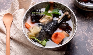 香菇乌鸡汤的做法 香菇乌鸡汤的做法窍门