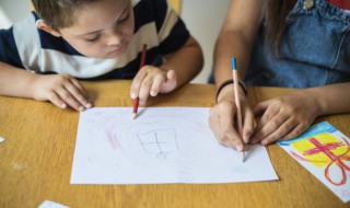 关于英语的手抄报 关于英语的手抄报简单漂亮 四年级