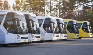 冬天车门被冻住的原因（冬天车门被冻住的原因有哪些）