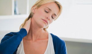 脖子粗怎么瘦下来（男生脖子粗怎么瘦下来）