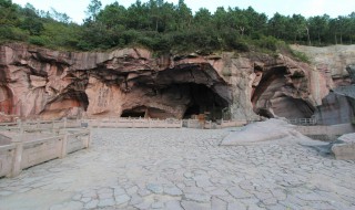 蛇蟠蚓结的典故（蚓蟠的意思）