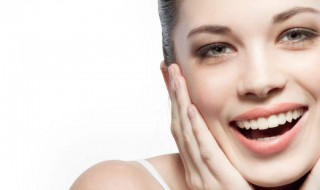 身体的皮肤很黑去角质能变白吗 身体去角质会变白吗