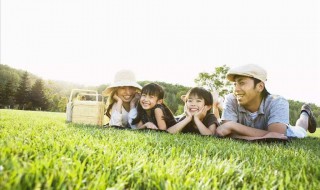 春季出游穿衣搭配（春季出游穿衣搭配图）