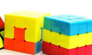 三阶魔方顶层还原公式 三阶魔方顶层还原公式口诀