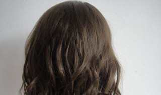 假发如何防止干枯（假发特别枯燥怎么保养）