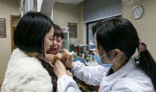 狂犬疫苗在哪里打针医院还是防疫站（狂犬疫苗在哪里打针医院还是防疫站南京）