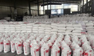 用电解食盐水制烧碱知道烧碱质量怎么求生成氢气质量? 有什么方法