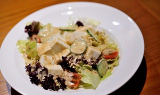 豆腐芝麻沙拉怎么做 豆腐芝麻沙拉怎么做好吃