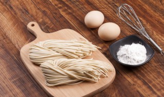 麻油鸡汤面怎么做（麻油鸡汤面怎么做才好吃）