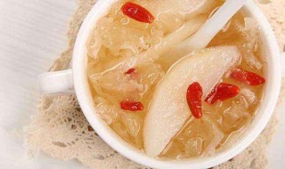 冰糖银耳炖雪梨怎么做好吃 冰糖银耳炖雪梨的做法