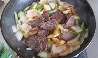 回锅牛肉怎么做好吃 回锅牛肉怎么做好吃又简单