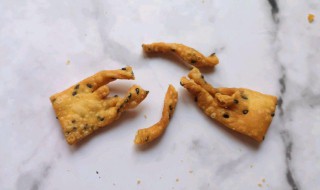 炸麻叶怎么做好吃（炸麻叶怎么做好吃窍门）