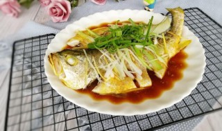 清蒸黄鱼怎么做好吃(清蒸黄鱼怎么做好吃又简单视频)