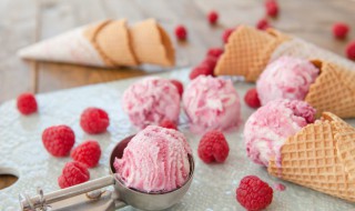 油炸冰激凌怎么做好吃（油炸冰激凌的制作方法）