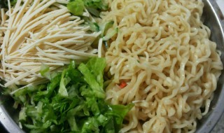 炸冷面怎么做好吃（炸冷面怎么做好吃又简单）