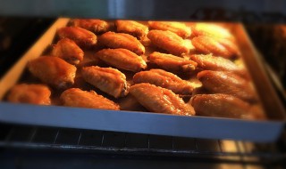 烤箱烤鸡翅怎么做（烤箱烤鸡翅怎么做视频）