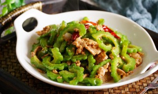 干苦瓜焖肉怎么做 干苦瓜焖肉怎么做的