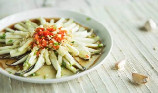 凉拌苹果法莲草怎么做 凉拌苹果法莲草怎么做好吃