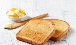 做岩烧乳酪一定要放淡奶油吗 怎么做岩烧乳酪