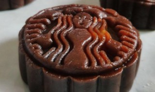 黑糖栗子蛋黄月饼怎么做 板栗咸蛋黄月饼做法