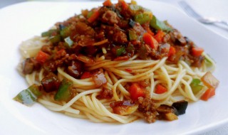 焗肉酱面怎么做(焗肉酱面怎么做好吃)