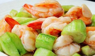 丝瓜炒海鲜的做法（丝瓜炒海鲜的做法大全）