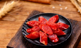 青瓜香肠蛋炒饭怎么做（青瓜蛋炒饭的做法）