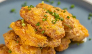 咸蛋黄焗鸡翅的做法 咸蛋黄焗鸡翅的做法非油炸