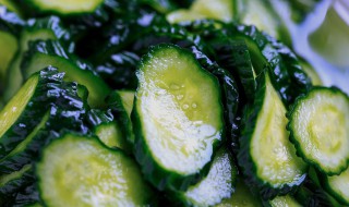 果醋爽脆黄瓜片怎么做(醋黄瓜片的做法)