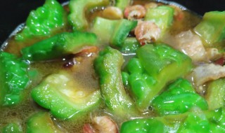 苦瓜烩虾米怎么做（苦瓜烩虾米怎么做才好吃）