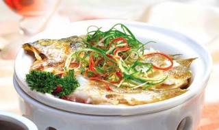 金银蒜鲑鱼怎么做（银鲑鱼的家常做法）