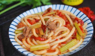 爆炒米粉怎么做（爆炒米粉做法）