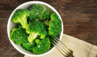 西兰花冷面怎么做 西兰花面的做法