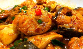 蒜烧大鲶鱼怎么做（蒜烧鲶鱼怎么做好吃）