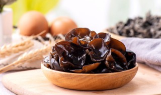 木耳炒墨鱼的做法 木耳炒墨鱼的做法窍门