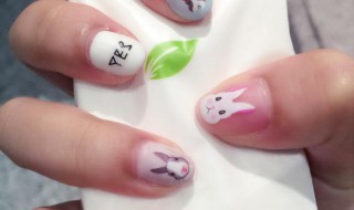 美甲贴能不能沾水(美甲贴能不能沾水用)