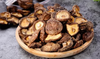 怎样挑选干香菇（怎样挑选干香菇的好坏）