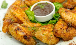 金银蒜香烤鸡翅怎么做（蒜香烤鸡翅做法）