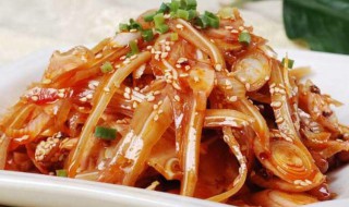 香辣卤猪耳朵怎么做(卤猪耳朵怎么做法)