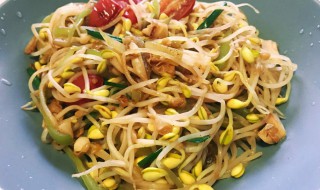 黄豆芽炒粉皮怎么做（黄豆芽炒粉皮怎么做才好吃）