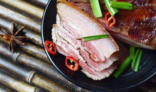 姜丝腊肉蒸剥皮牛怎么做（姜丝炒腊肉的做法）