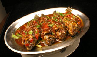 干锅鲫鱼怎么做好吃 干锅鲫鱼怎么做好吃家常做法