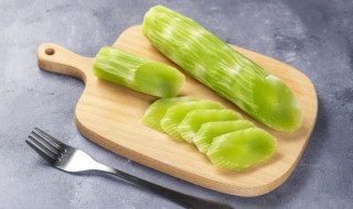 韭菜芽炒莴笋（韭菜芽炒莴笋怎么做）