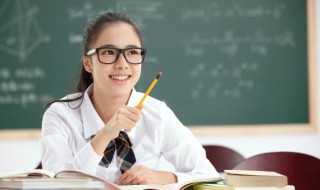 一花一草一世界的含义（一花一草一世界的含义成语表达）