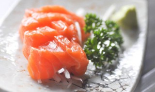 三文鱼沙拉的做法（三文鱼沙拉的做法大全）