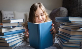 峨眉山月歌思想感情（峨眉山月歌思想感情20字）