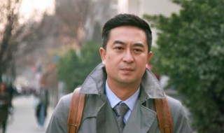 张嘉译白吃白住是什么电视剧 张嘉译一夜白头的电视剧