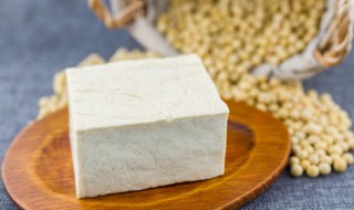 红烧鱼头豆腐的做法（红烧鱼头豆腐的做法 最正宗的做法）