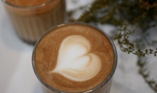 喝拿铁的正确方法(拿铁饮用方法)