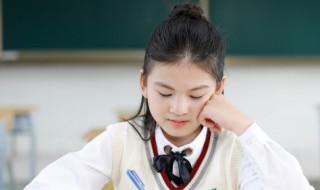 黑压压还是黑鸦鸦（黑压压还是黑鸦鸦的乌云）